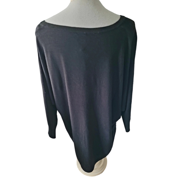 Aaeda V Neck Sweater Knit Compression with Natural Stretch Felted Flowers Sz 3X - Picture 3 of 8
